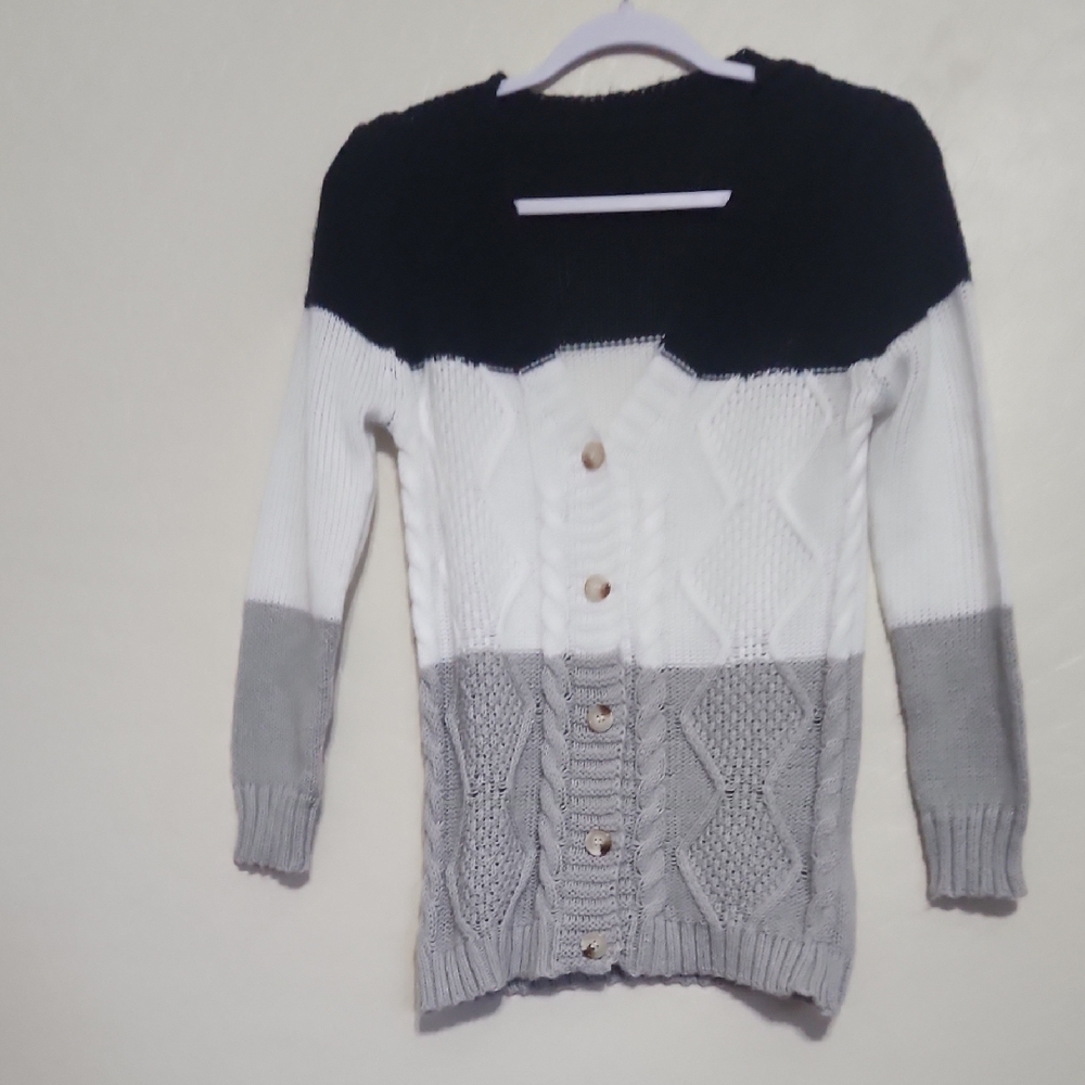 SHEIN Monochrome Colorblock Cardigan